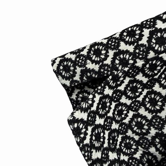 Lane Bryant Tapered Pants Womens Plus Sz 24 Black White Jacquard Stretch - Picture 10 of 10